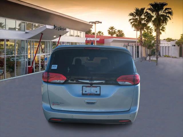 2026 Chrysler Voyager LX