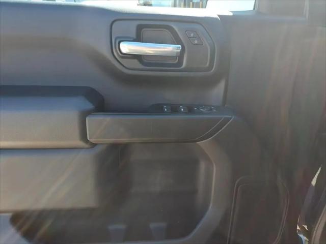 2026 GMC Sierra 1500 Crew Cab, Short Bed, Pro, 4WD