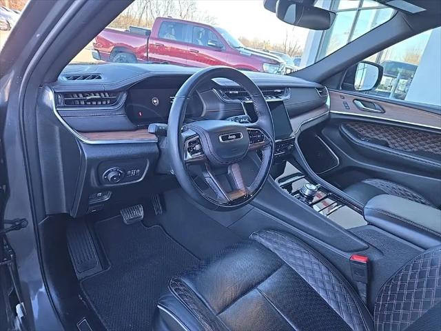 2025 Jeep Grand Cherokee Summit 4x4