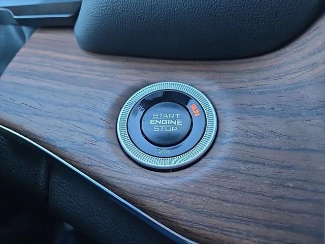 2025 Jeep Grand Cherokee Summit 4x4