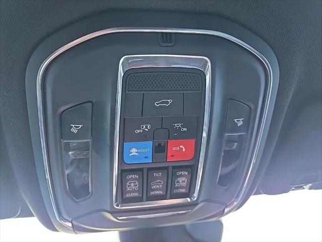 2025 Jeep Grand Cherokee Summit 4x4