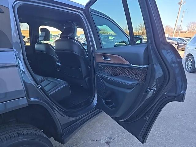 2025 Jeep Grand Cherokee Summit 4x4