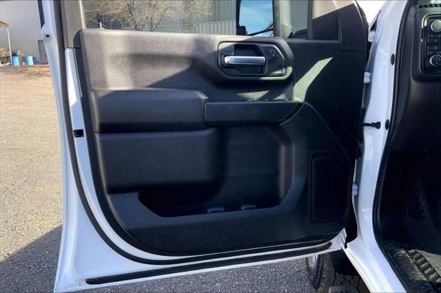 2022 Chevrolet Silverado 2500HD 4WD Crew Cab Standard Bed Custom