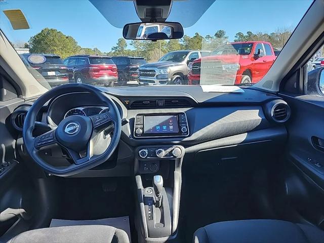 2023 Nissan Kicks S Xtronic CVT