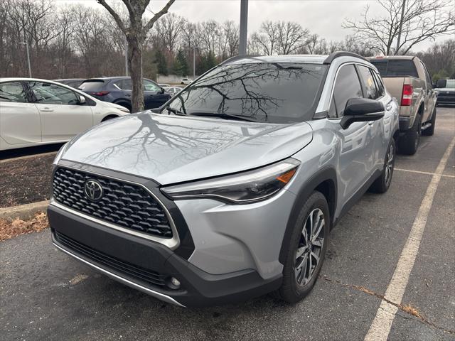 2025 Toyota Corolla Cross XLE
