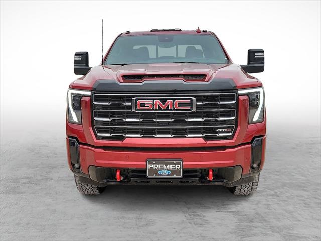 2025 GMC Sierra 2500HD 4WD Crew Cab Standard Bed AT4
