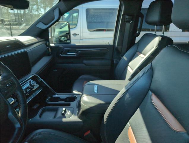 2024 GMC Sierra 2500HD 4WD Crew Cab Standard Bed AT4