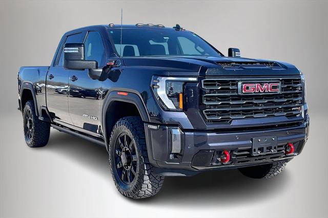 2024 GMC Sierra 2500HD 4WD Crew Cab Standard Bed AT4