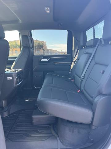 2026 GMC Sierra 3500HD Crew Cab, Long Bed, SLT Dual Rear Wheel, 4WD