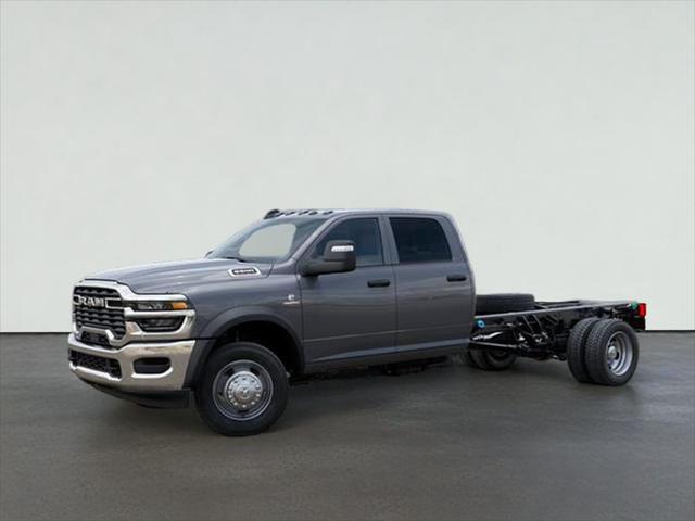 2026 RAM Ram 5500 Chassis Cab RAM 5500 TRADESMAN CHASSIS CREW CAB 4X4 84 CA