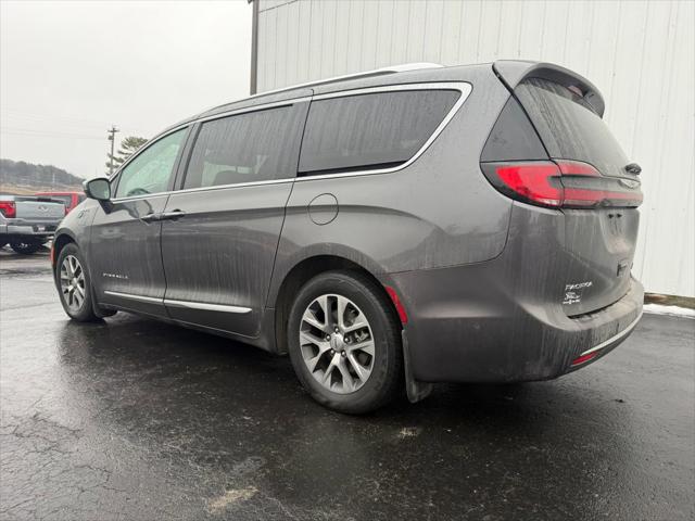 2022 Chrysler Pacifica Hybrid Pinnacle
