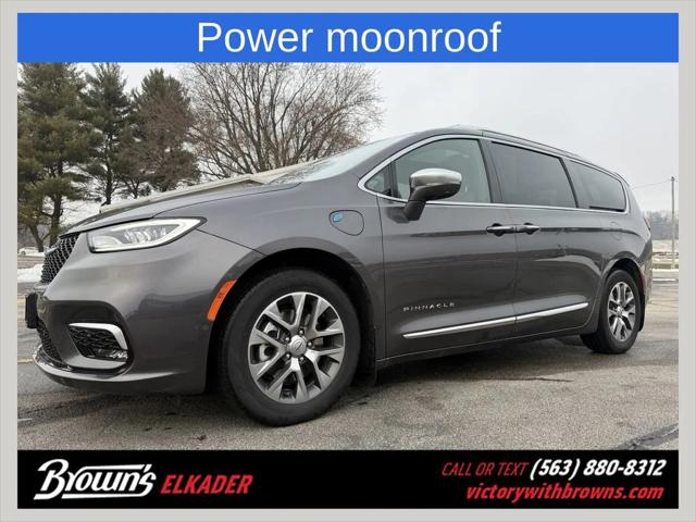 2022 Chrysler Pacifica Hybrid Pinnacle