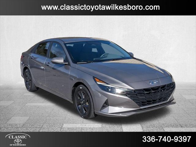 2022 Hyundai Elantra SEL 2022 Hyundai Elantra SEL