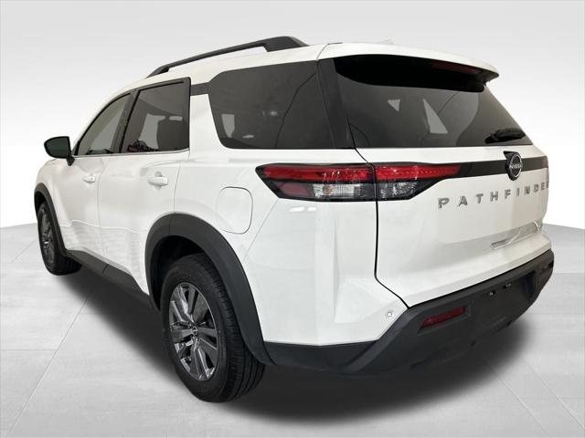 2025 Nissan Pathfinder SV 4WD