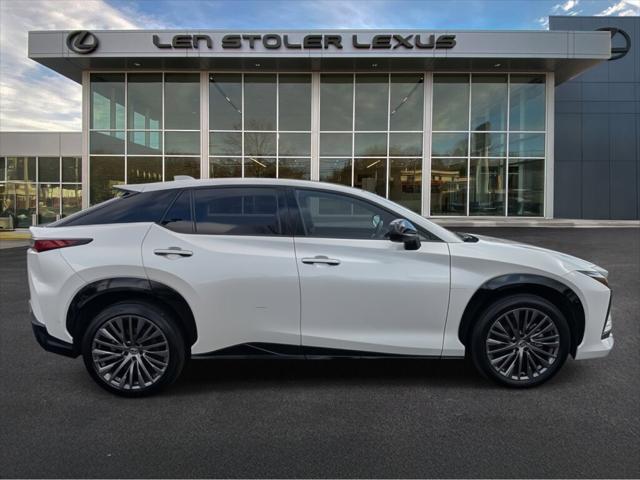 2023 Lexus RZ 450e Luxury
