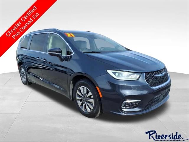2021 Chrysler Pacifica Hybrid Touring L for sale in New Bern, NC