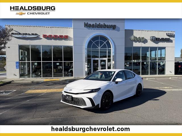 2025 Toyota Camry SE