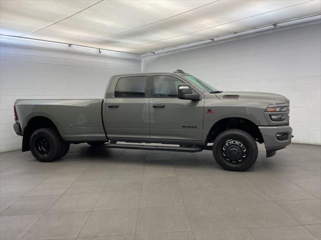 2026 RAM Ram 3500 RAM 3500 BIG HORN CREW CAB 4X4 8 BOX