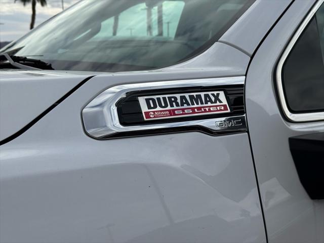 2022 GMC Sierra 3500HD 4WD Crew Cab Standard Bed Denali 2022 GMC Sierra 3500HD 4WD Crew Cab Standard Bed Denali