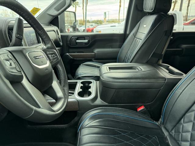 2022 GMC Sierra 3500HD 4WD Crew Cab Standard Bed Denali 2022 GMC Sierra 3500HD 4WD Crew Cab Standard Bed Denali