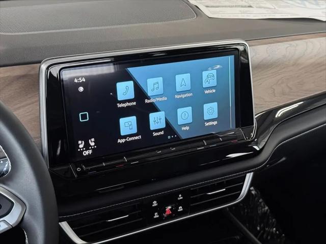 2026 Volkswagen Atlas SE with Technology