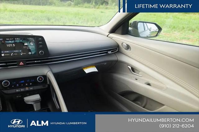 2025 Hyundai Elantra SEL Sport