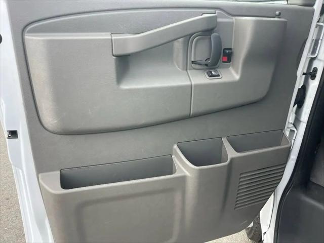 2024 GMC Savana Cargo RWD 2500 Regular Wheelbase Work Van
