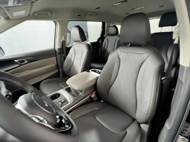 2026 Kia Carnival MPV LXS