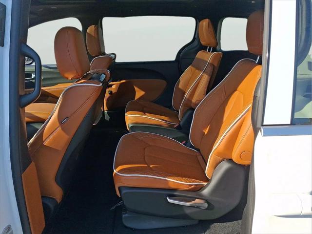 2026 Chrysler Pacifica Pinnacle AWD