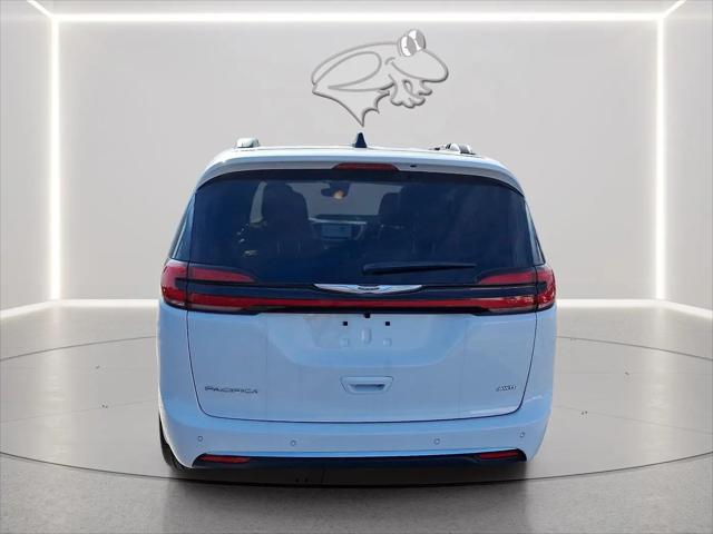 2026 Chrysler Pacifica Pinnacle AWD