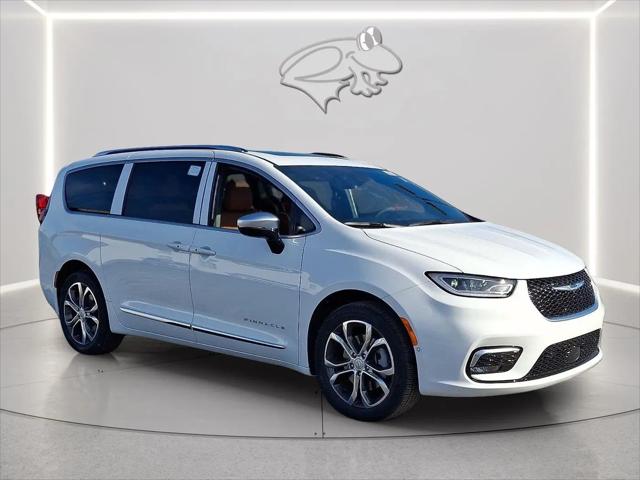 2026 Chrysler Pacifica Pinnacle AWD