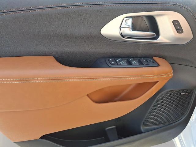2026 Chrysler Pacifica Pinnacle AWD