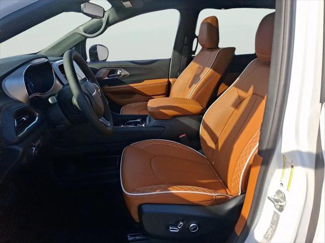 2026 Chrysler Pacifica Pinnacle AWD