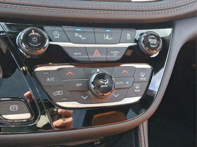 2026 Chrysler Pacifica Pinnacle AWD