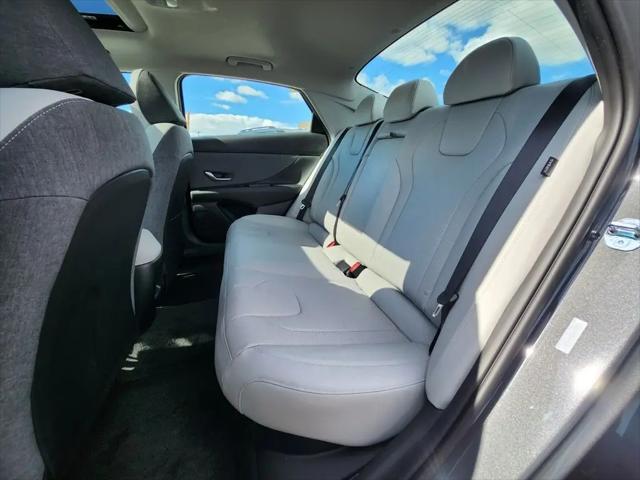 2026 Hyundai Elantra Hybrid Limited