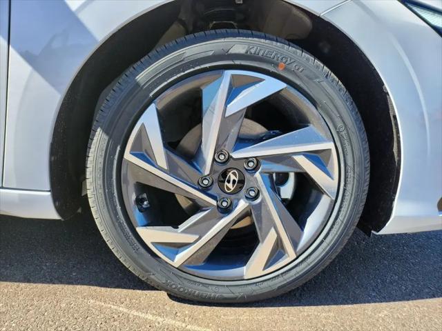 2026 Hyundai Elantra Hybrid Limited