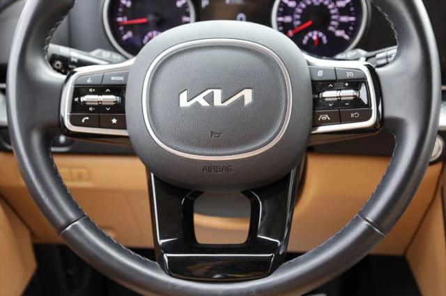 2022 Kia Carnival MPV LX Seat Package