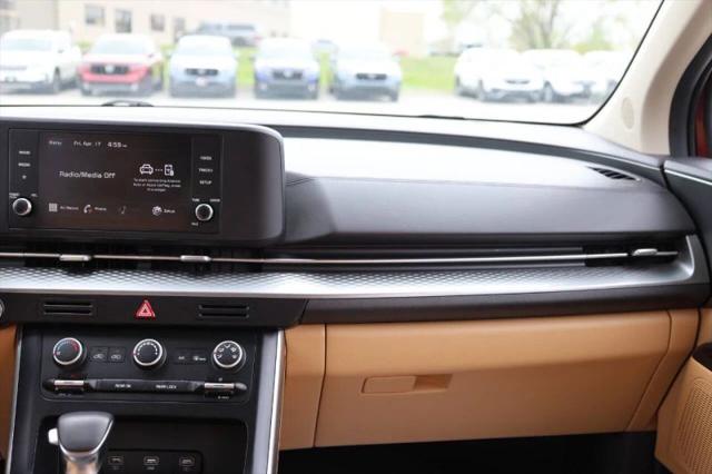 2022 Kia Carnival MPV LX Seat Package
