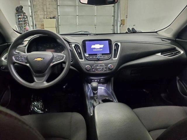 2022 Chevrolet Malibu FWD 1FL