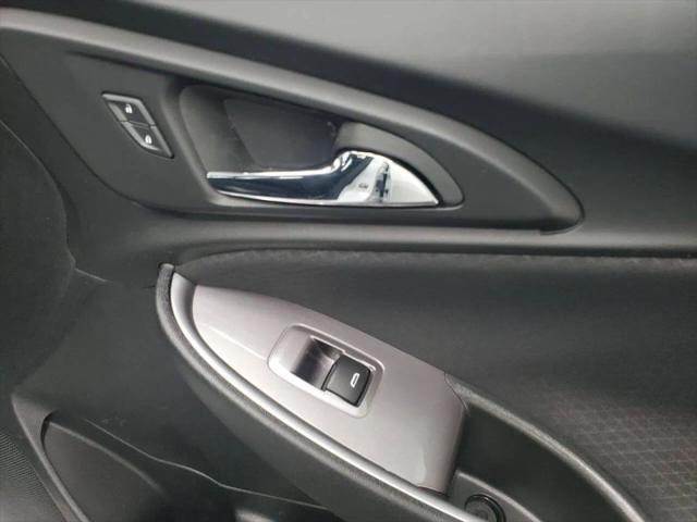 2022 Chevrolet Malibu FWD 1FL