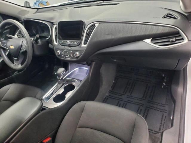 2022 Chevrolet Malibu FWD 1FL