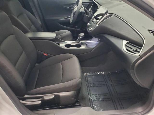 2022 Chevrolet Malibu FWD 1FL