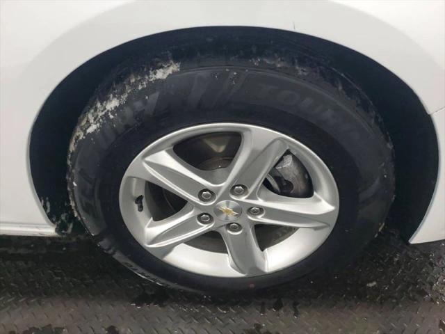 2022 Chevrolet Malibu FWD 1FL