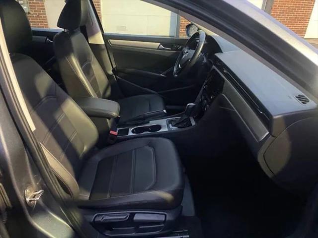 2022 Volkswagen Passat 2.0T SE