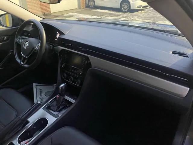 2022 Volkswagen Passat 2.0T SE