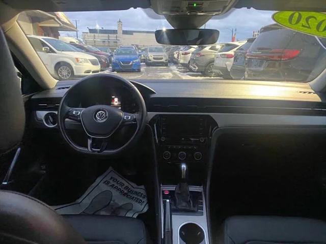 2022 Volkswagen Passat 2.0T SE