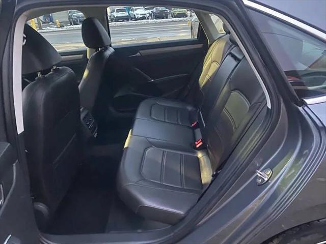2022 Volkswagen Passat 2.0T SE