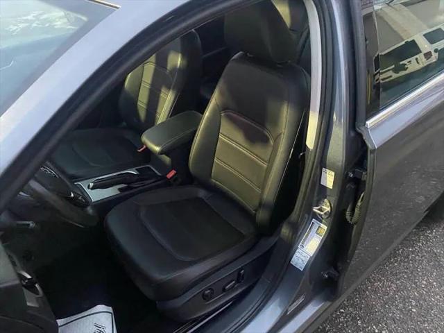 2022 Volkswagen Passat 2.0T SE