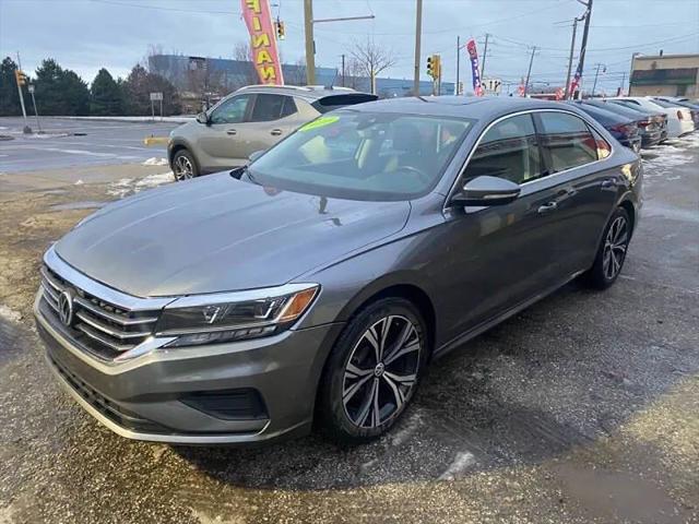 2022 Volkswagen Passat 2.0T SE