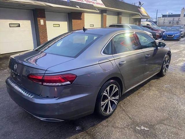 2022 Volkswagen Passat 2.0T SE